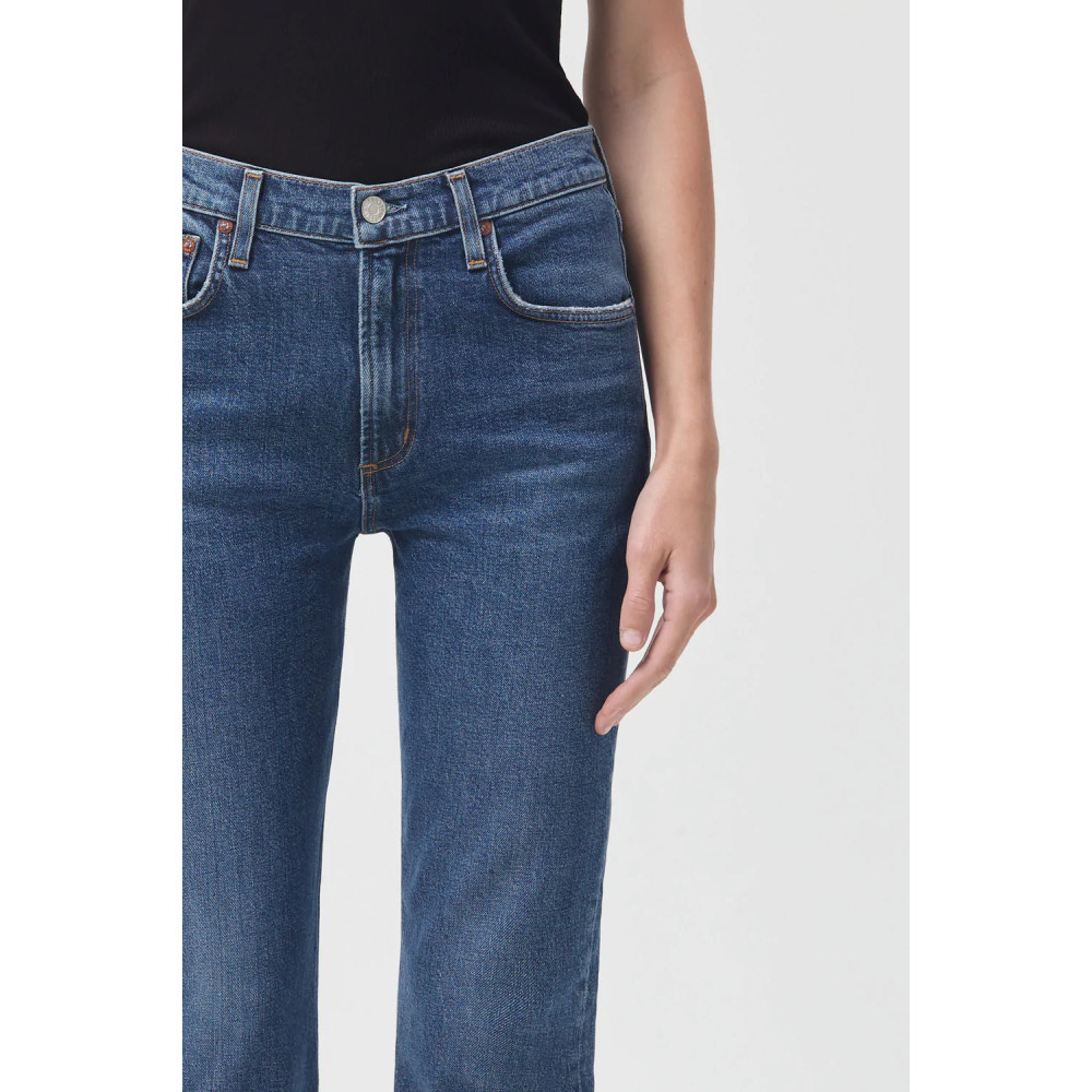 Sculpture Aura Mid Rise Straight Jean
