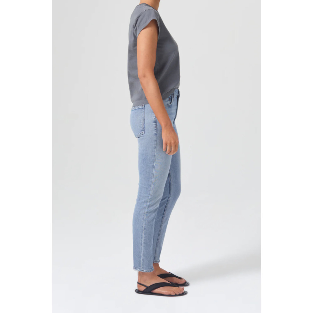 Rubis Glow Mid Rise Slim Crop