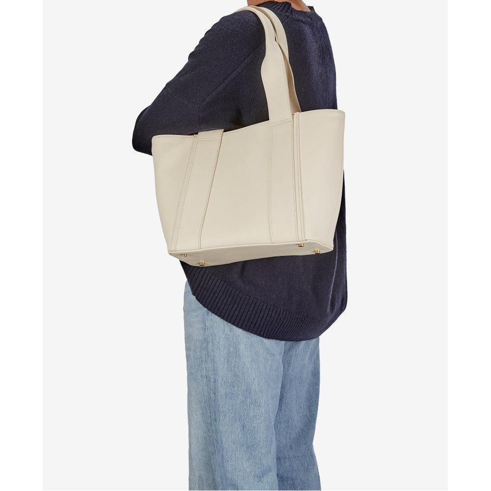 Esmeralda Tote