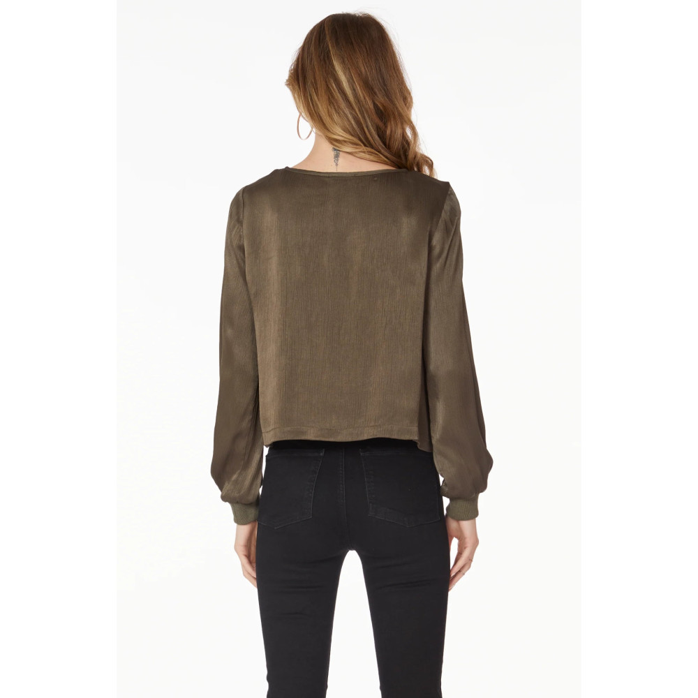Rise Edge Top