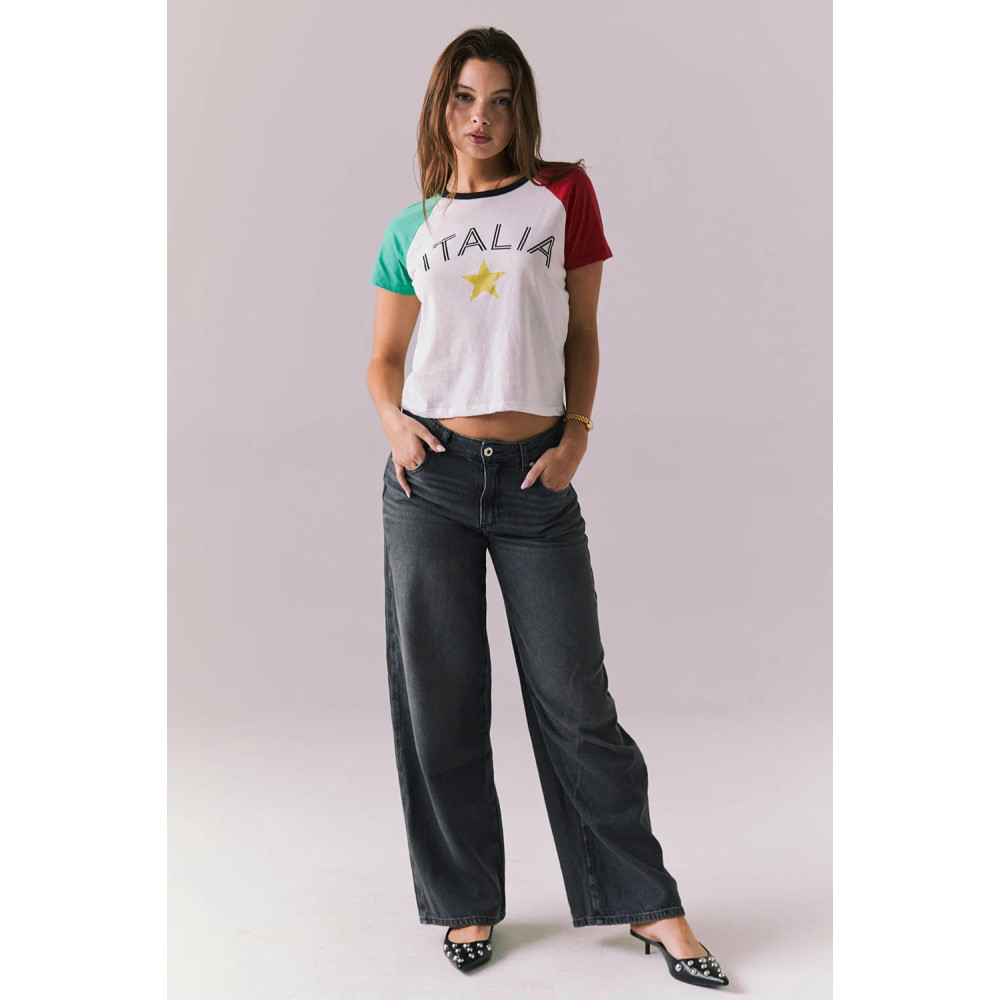 Oasis Star Tee