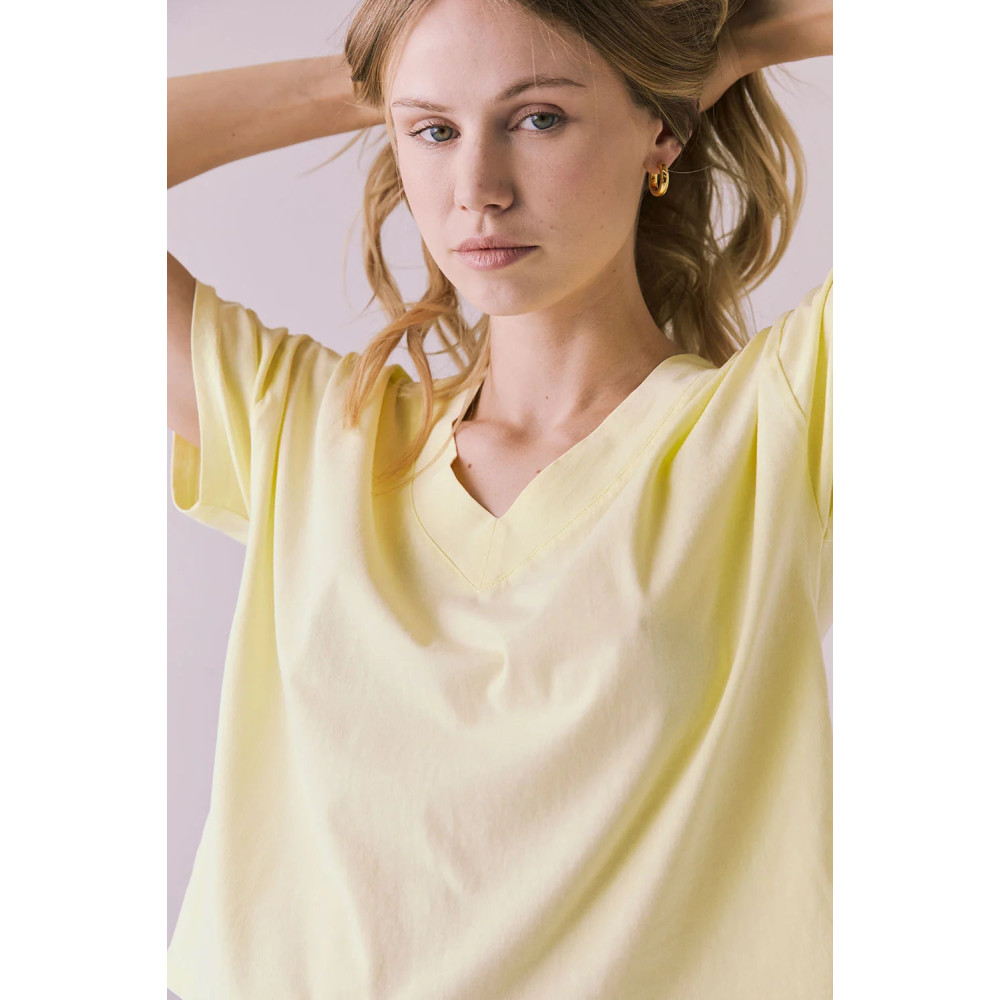 Chant V Neck Tee