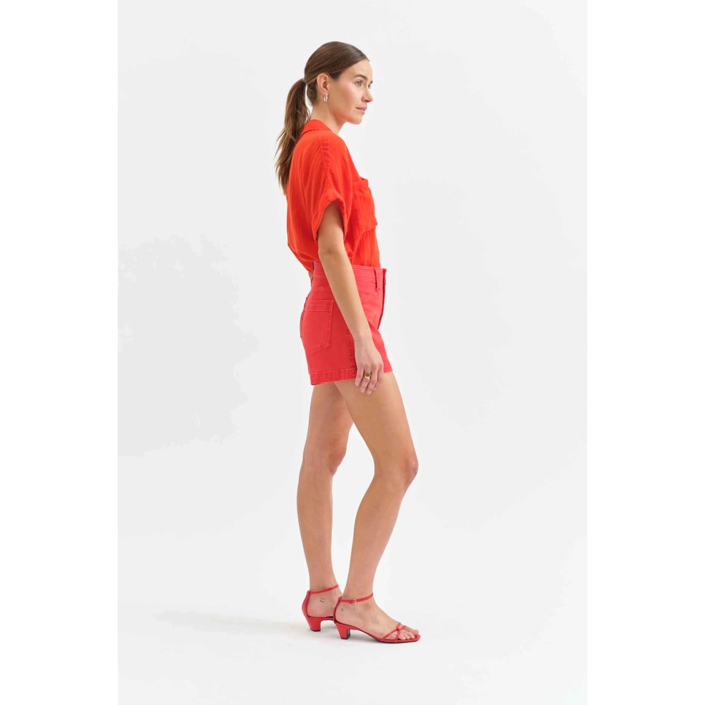 Elegancia Girl High Rise Short