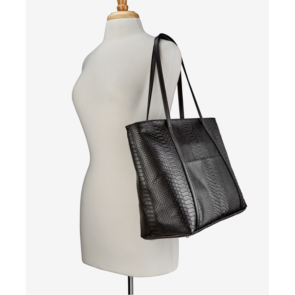 Fina Brise Travel Tote