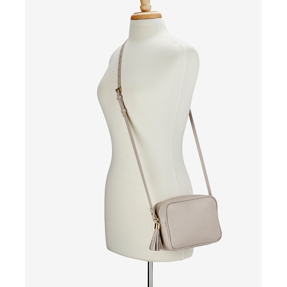 Ivy Mode Crossbody