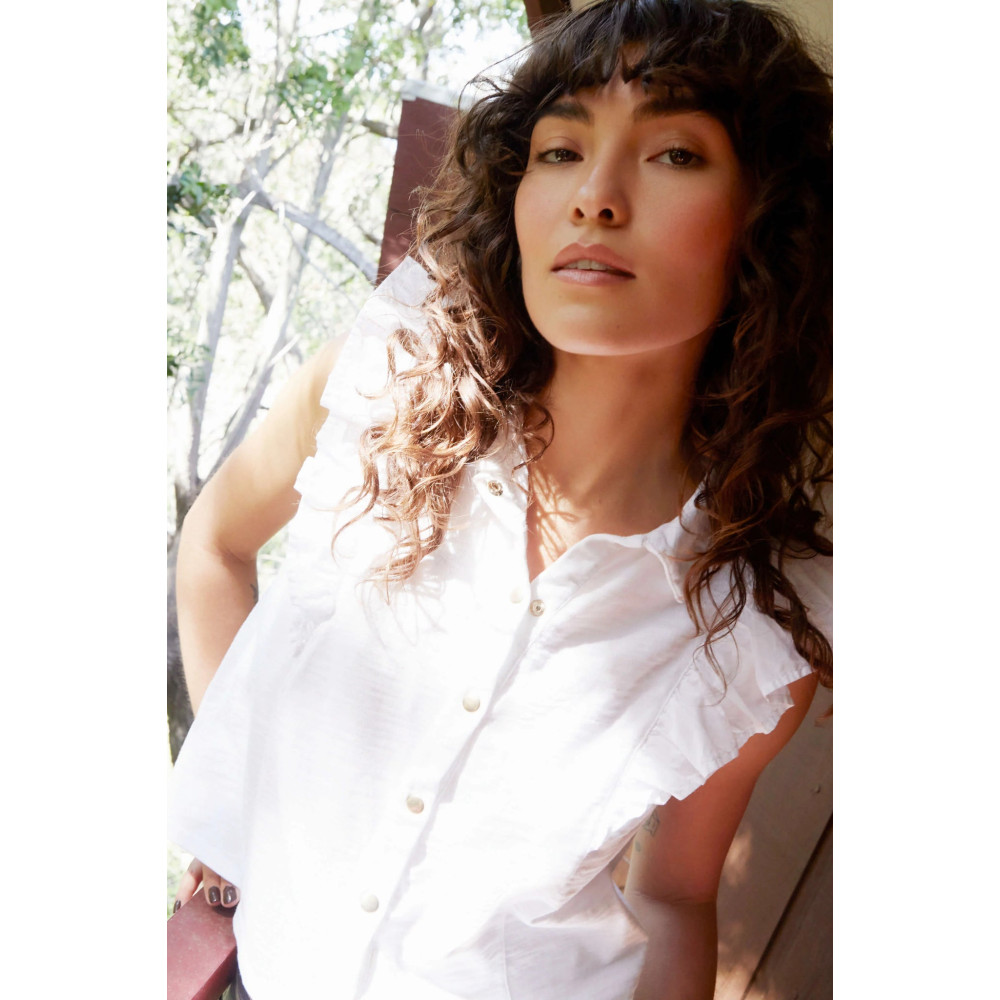 Cadencia Ruffle Button Top