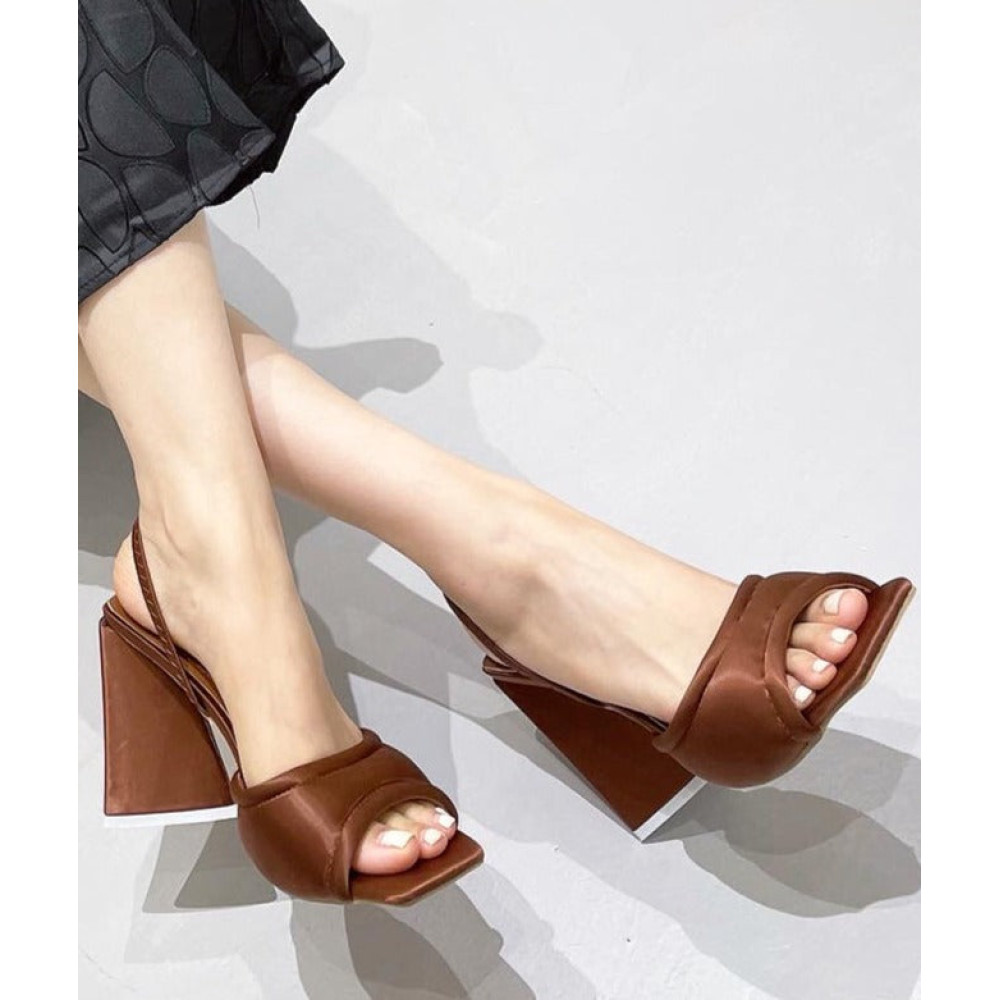 Figure Heels