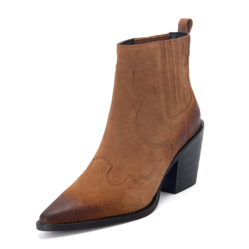Accord Suede Boots