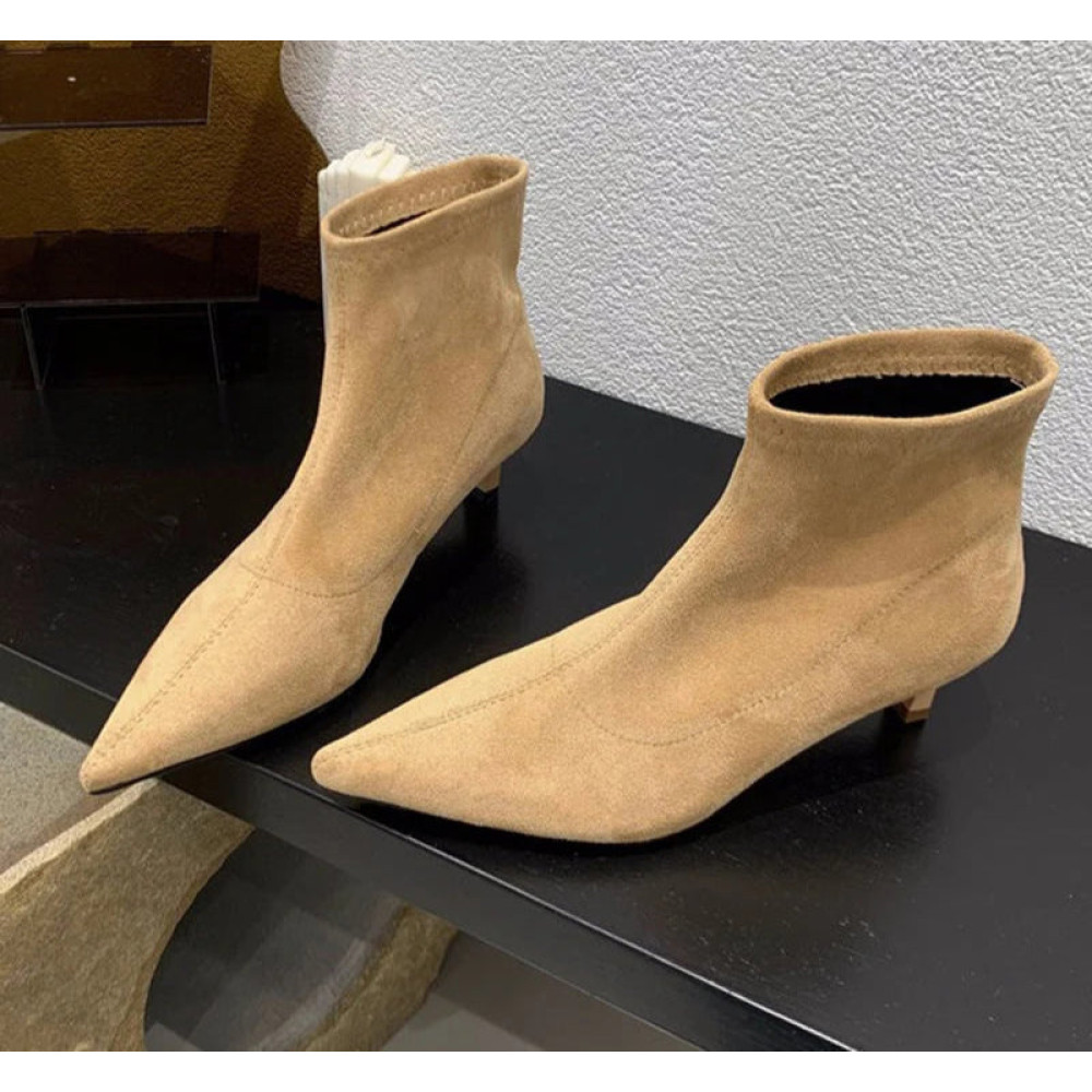 Tan Aurora Boots