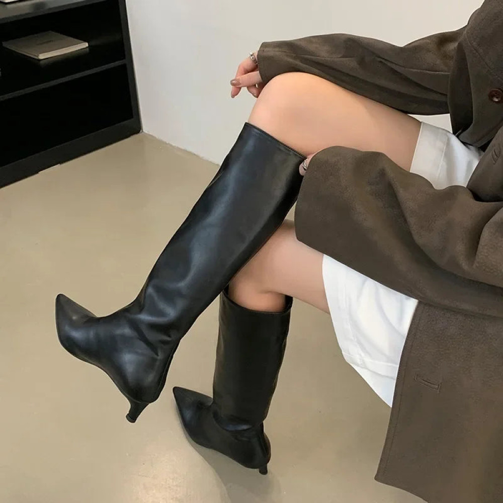 Lapis Boots