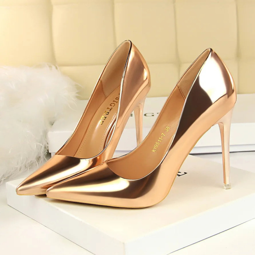 Obsidian Heels