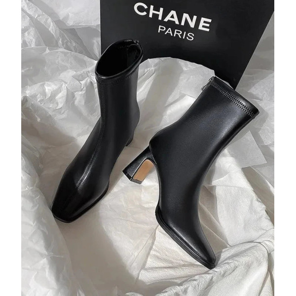 Word Boots