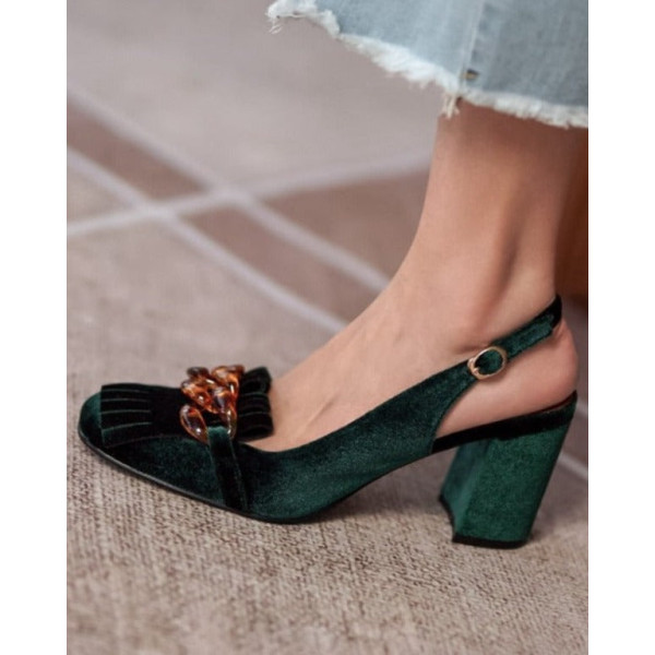 Pixie Chic Sandals