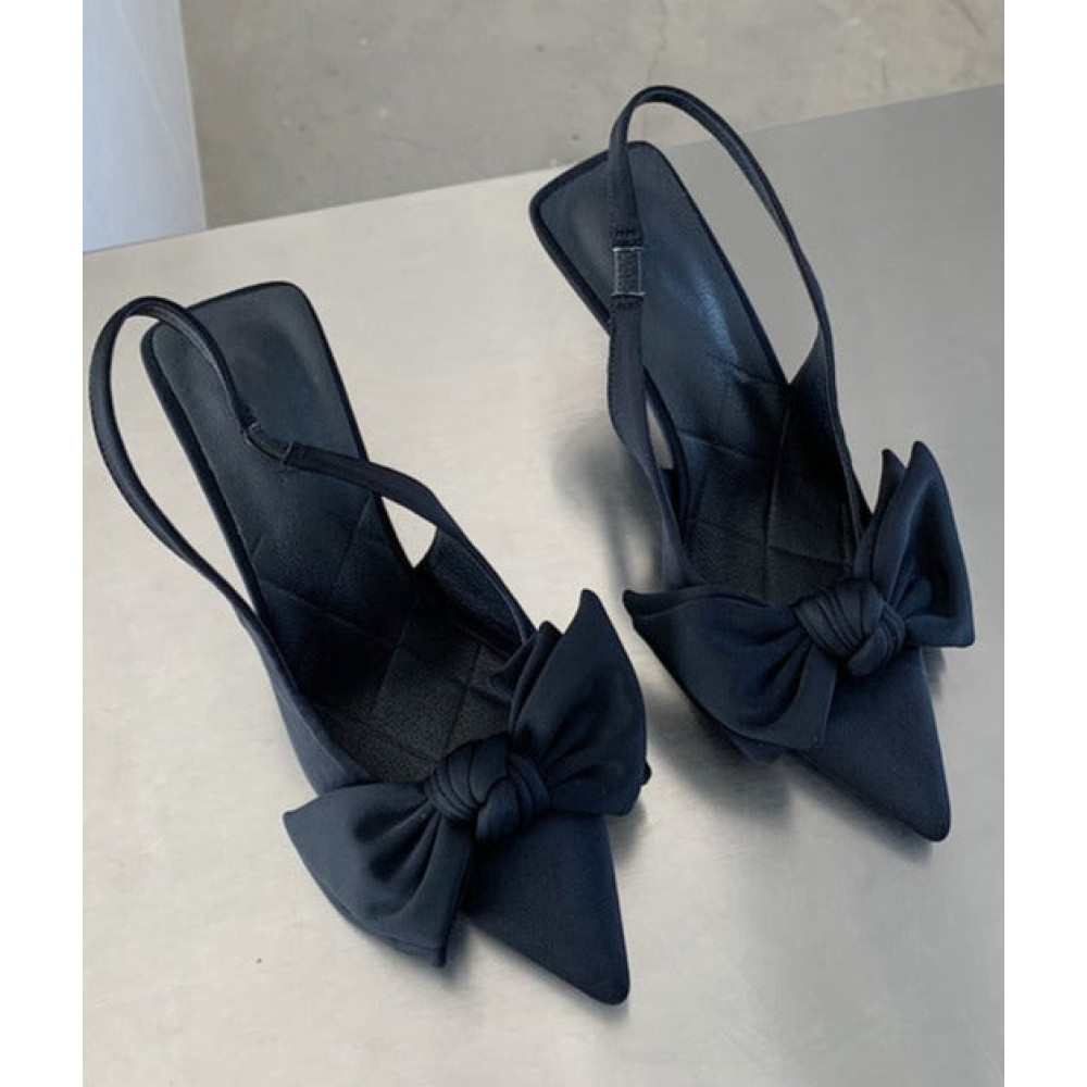 Urban Bow-Knot Pumps